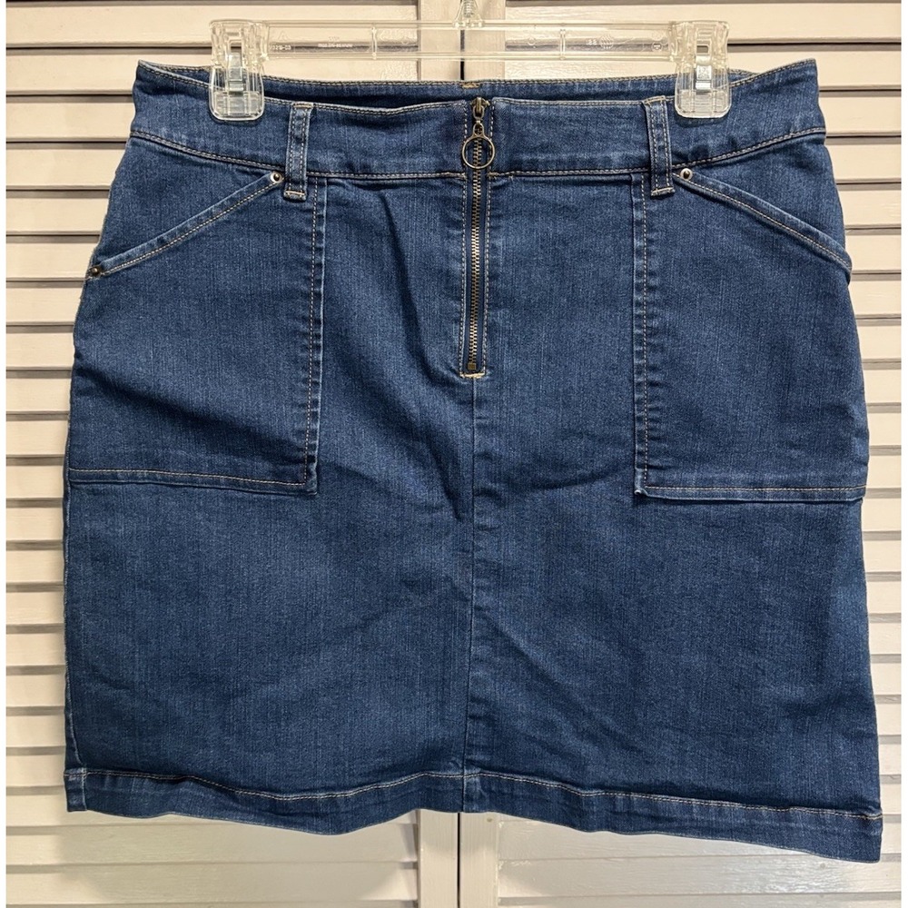 INC Med Wash Denim Mini Skirt Zip Front Detail Size 10 Pockets Reg Fit